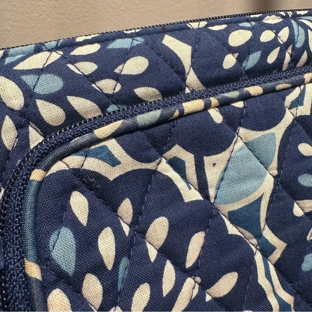 Vera Bradley Little Hipster Crossbody Small Cotton Bag Petal Splash in Blue GUC